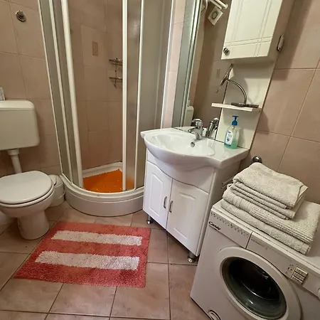 Lägenhet Apartma Mimi *